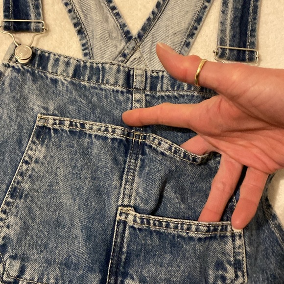 NWT FP We The Free Bibs. Ziggy Denim Overall Straight Leg. Sz. M - Picture 11 of 16